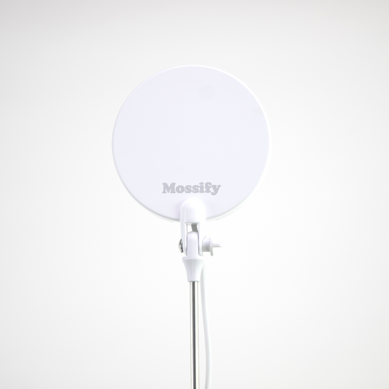Adjustable LED Plant Light by Mossify