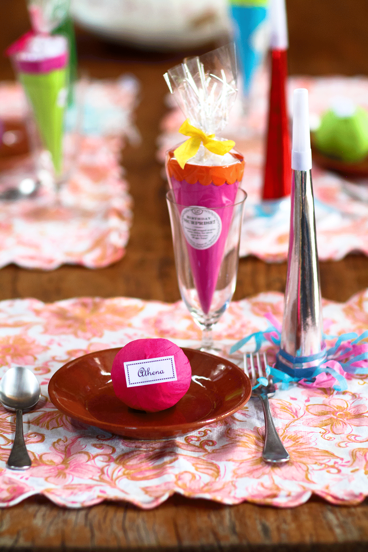 Mini Surprise Balls – Unwind for a Little Magic