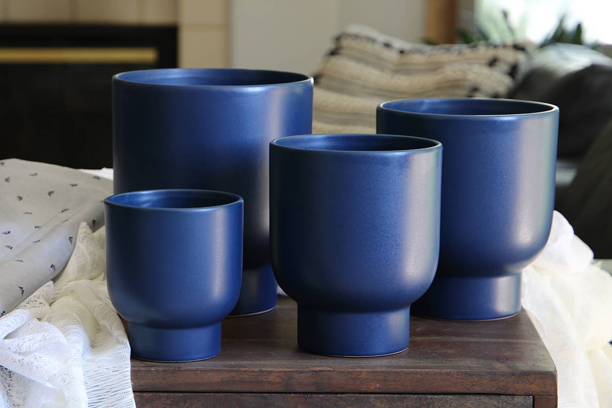 Classic Blue Planter Pot 7" x 8"