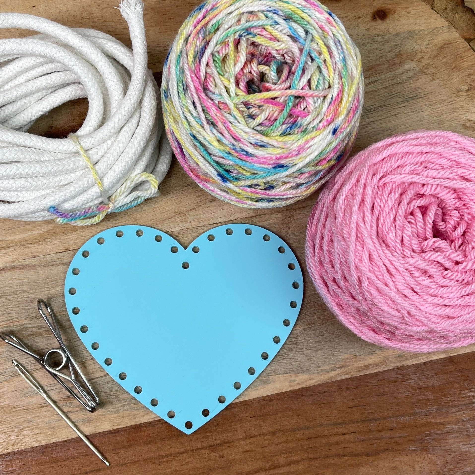 Valentine Coiled Basket Workshop with Macreme by Cre