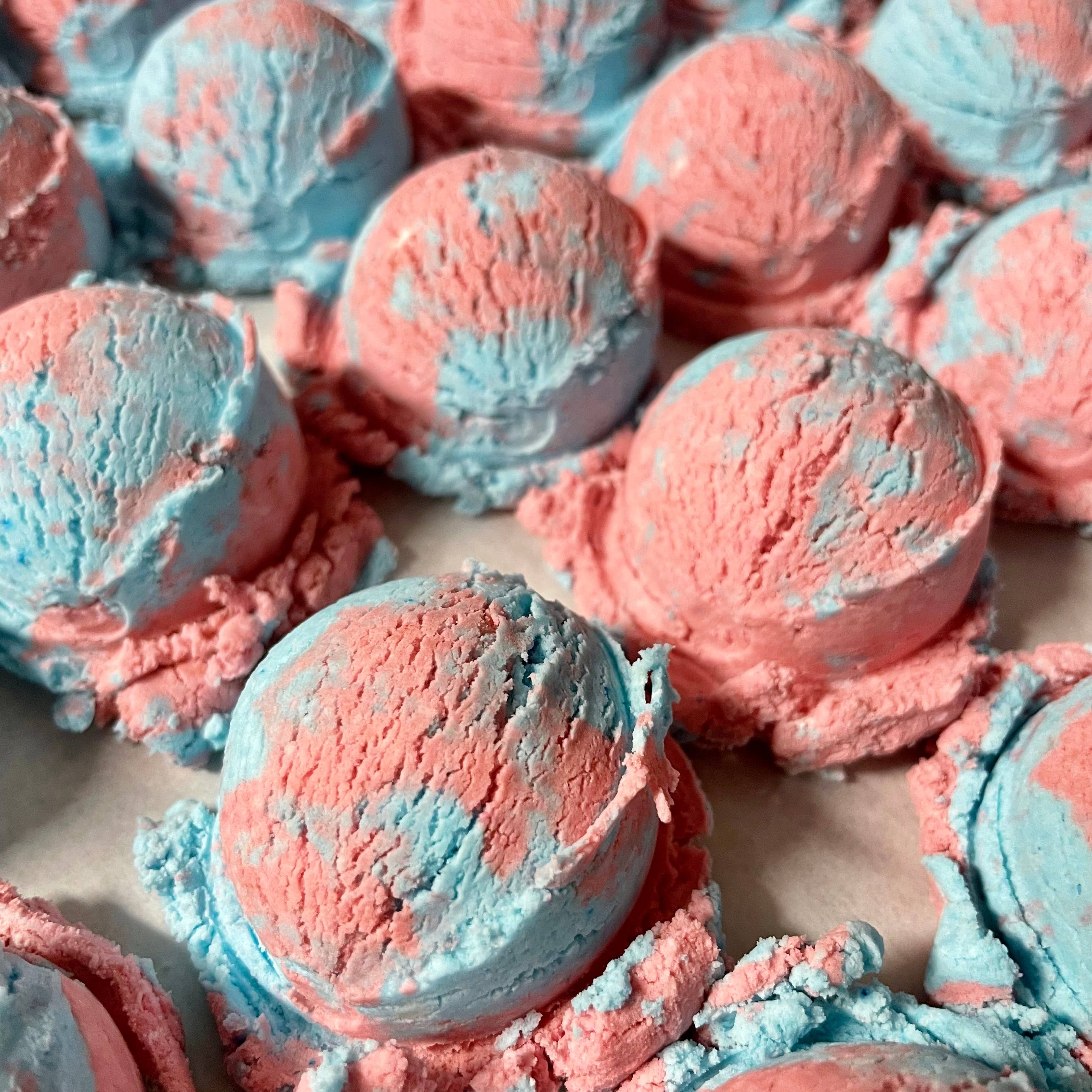 Black Raspberry Vanilla Ice Cream Scoop Solid Bubble Bath