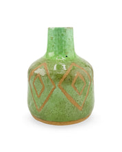 Ceramic Bong – Jade Relic by Robinina